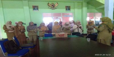 Latihan Paduan Suara Mars Perangkat Desa